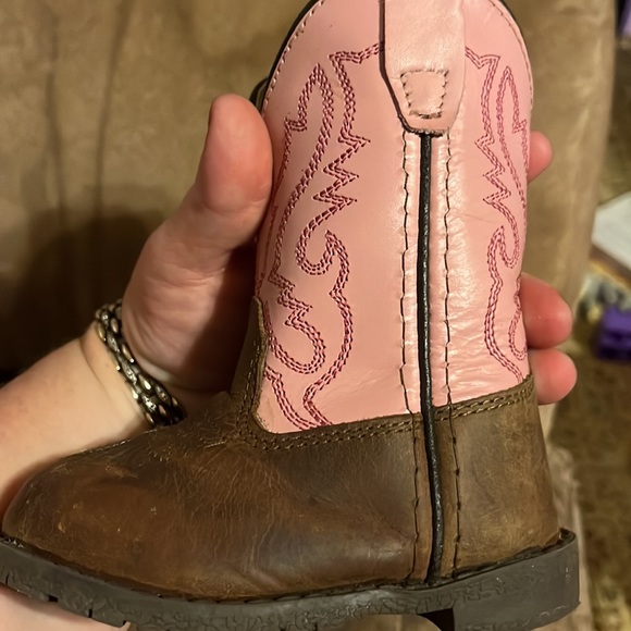 Size 4 girl smoky mountain boots. - Picture 3 of 4